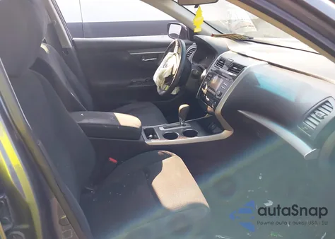 2015 Nissan Altima 2.5/2.5 S/2.5 Sl/2.5 Sv from USA, damaged, VIN 1N4AL3AP3FN365024